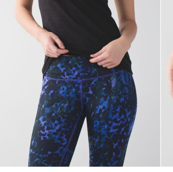 Lululemon wunder under crop II floral iris - Picture 2 of 4